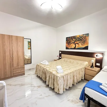 La Sissi's House דירה פיזה